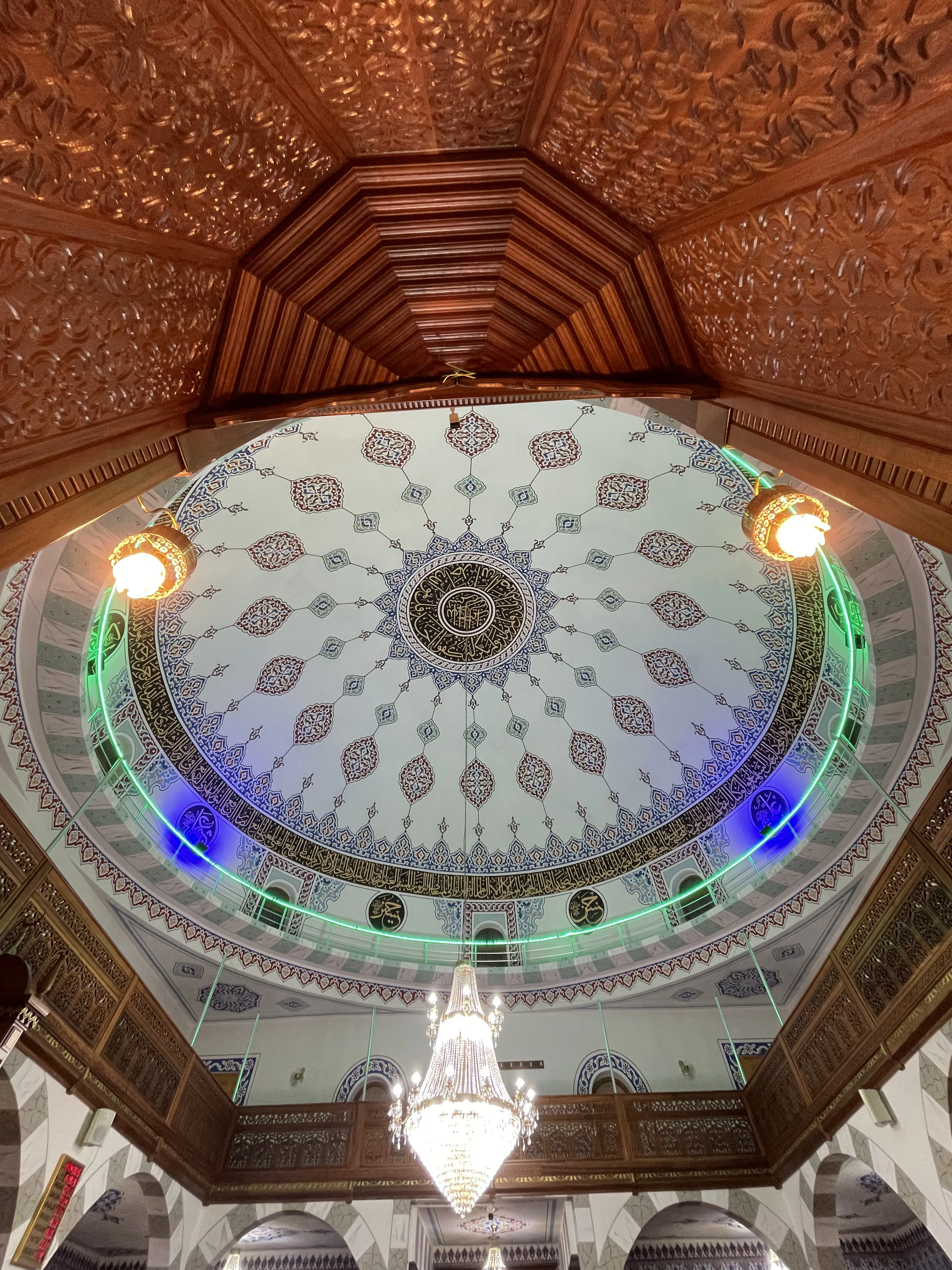Cami inşaatından bir fotoğraf